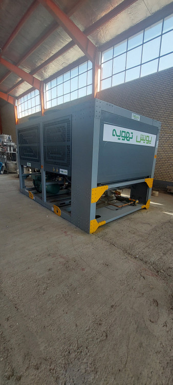 جزئیات کمپرسور و لولهکشی داخلی دستگاه