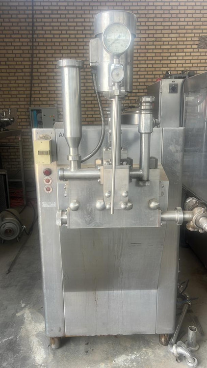 ظرفیت ۳۰۰۰ لیتر در ساعت – فشار بالا